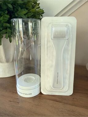 🆕 Rodan + Fields AMP MD Microneedling Derma Roller REDEFINE